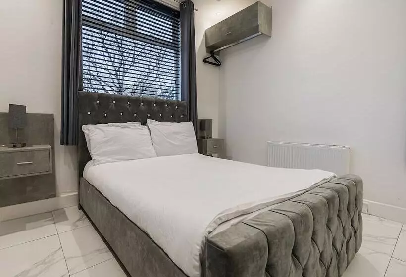 ホテル Oyo Bellevue Apartments Middlesborough