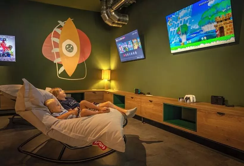 Valamar Amicor Resort