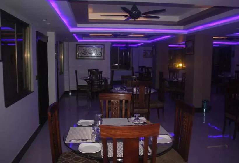 هتل Khan Continental