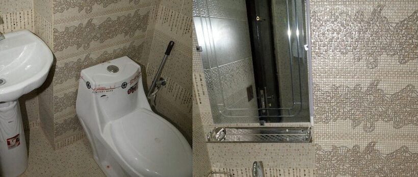 هتل Khan Continental