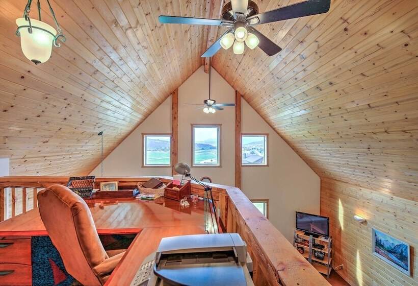 Luxe Alpine Cabin W/ Wraparound Deck & Mtn Views!