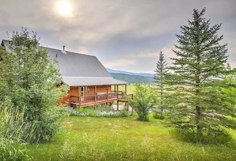 Luxe Alpine Cabin W/ Wraparound Deck & Mtn Views!