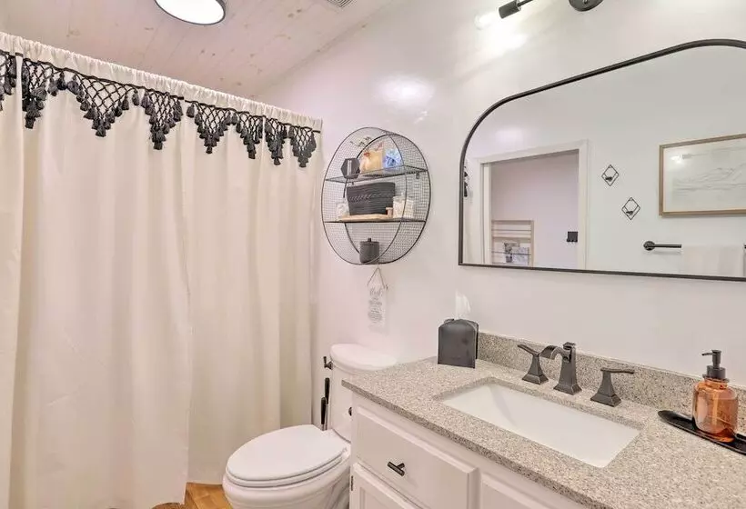 17 Mi To Appalachian Trail: Marshall Mtn Retreat!