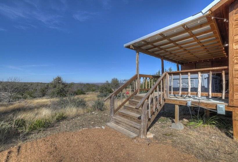 Mesquite Cabin With Hot Tub & Hill Country Views