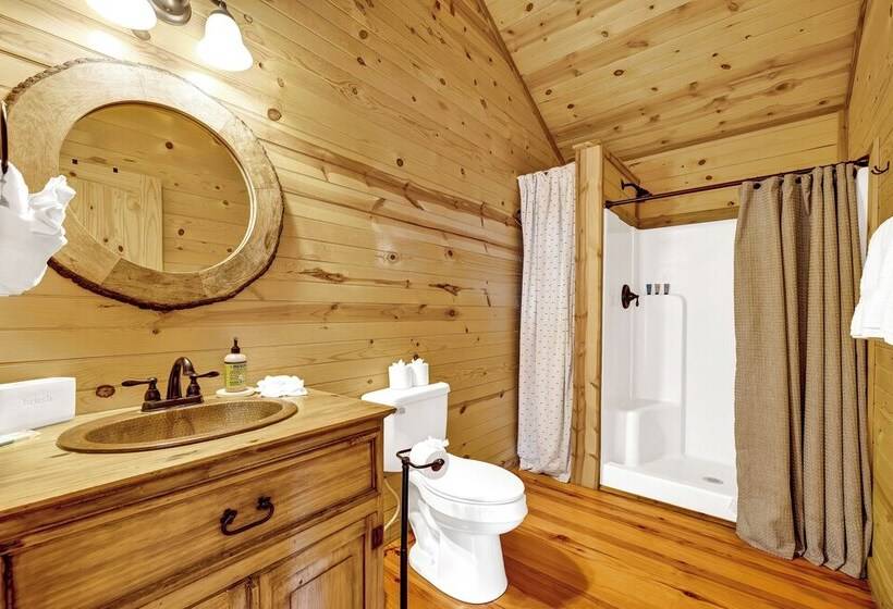 Mesquite Cabin With Hot Tub & Hill Country Views