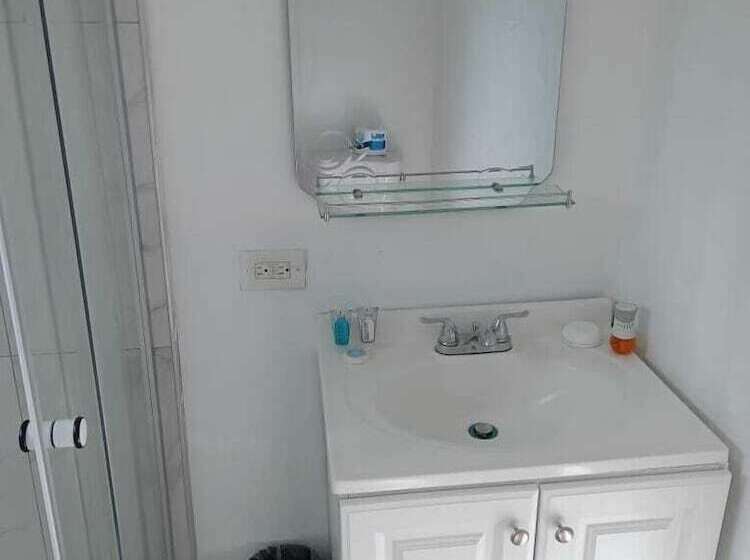 پانسیون Comfy Guest Rooms