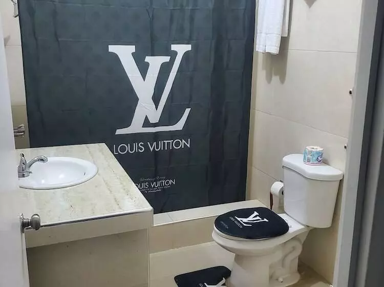 پانسیون Comfy Guest Rooms