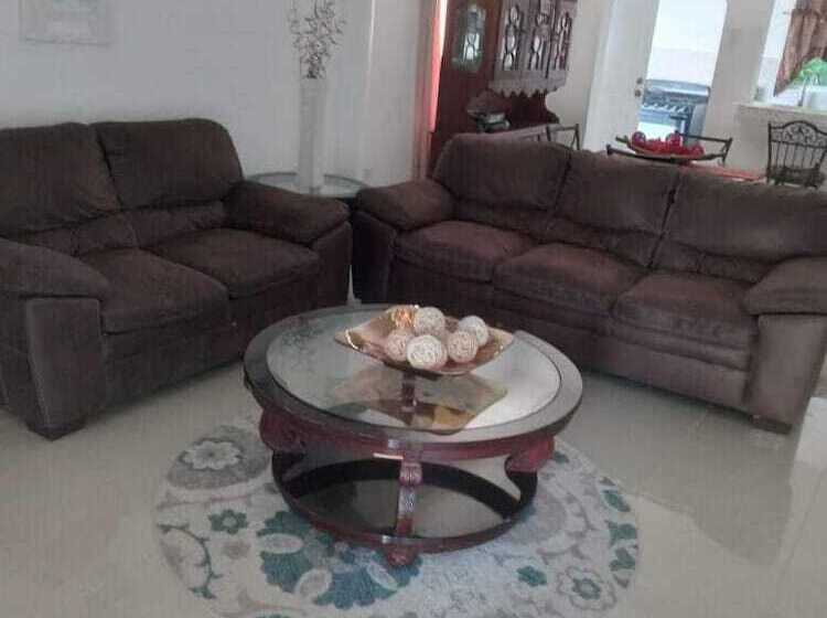 پانسیون Comfy Guest Rooms