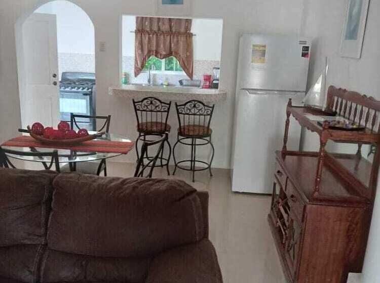 پانسیون Comfy Guest Rooms