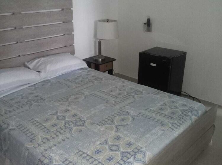 پانسیون Comfy Guest Rooms