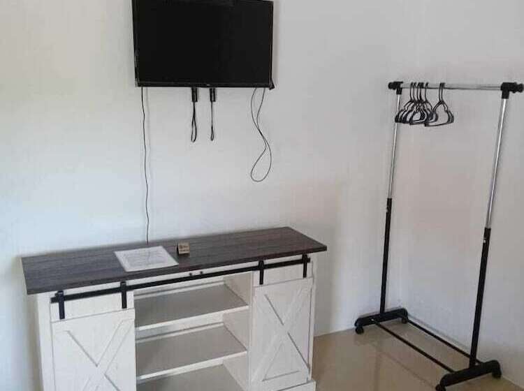 پانسیون Comfy Guest Rooms