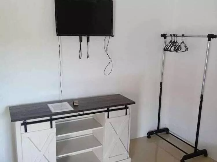 پانسیون Comfy Guest Rooms