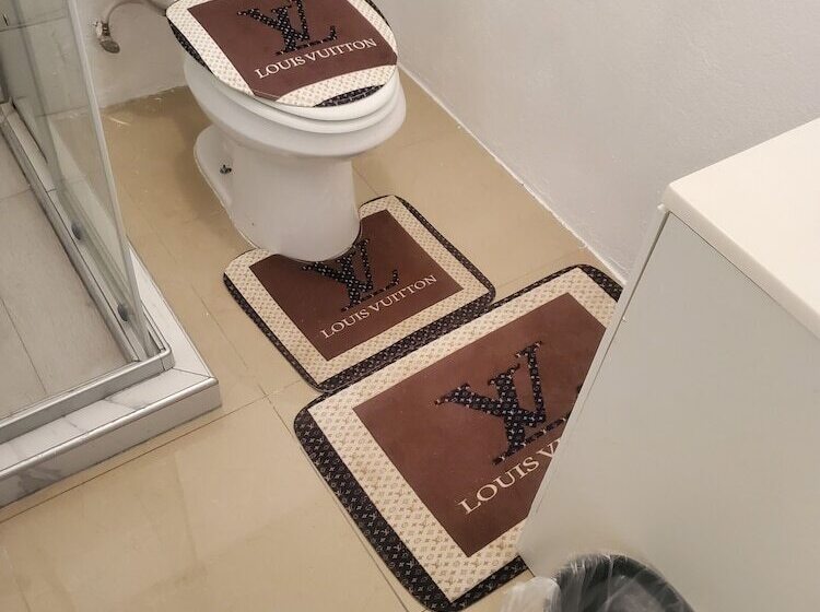 پانسیون Comfy Guest Rooms