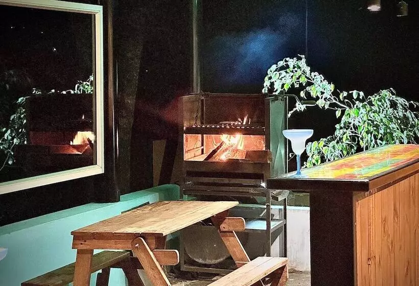 ペンション La Vista Ecohouse