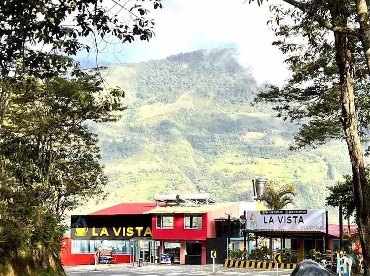 ペンション La Vista Ecohouse