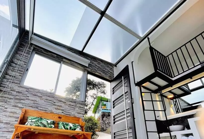ペンション La Vista Ecohouse