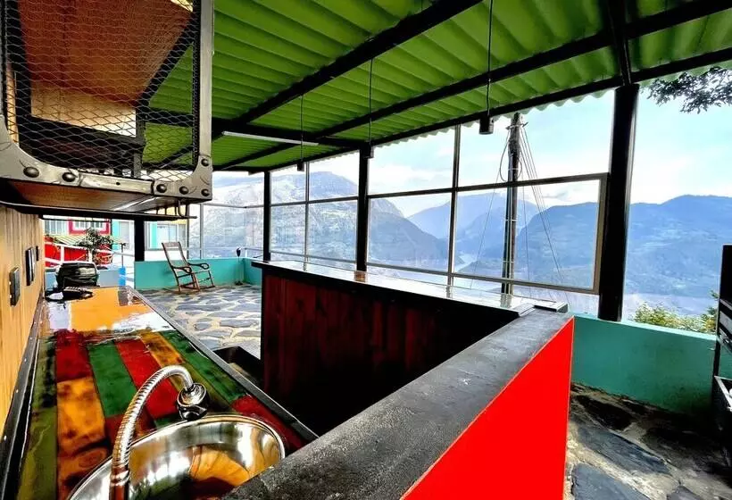 ペンション La Vista Ecohouse