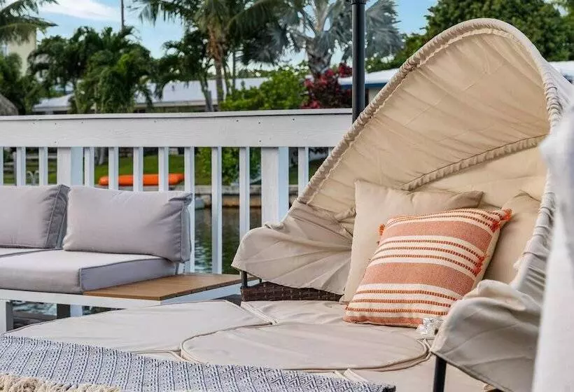 Fort Lauderdale 4bd Villa Waterfront Dock Pool