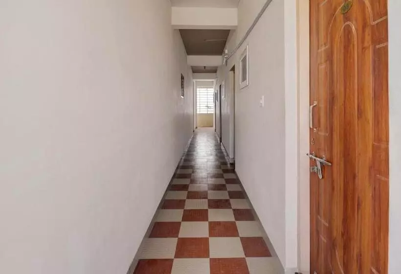 ホテル Collection O Preethi Boarding & Lodging