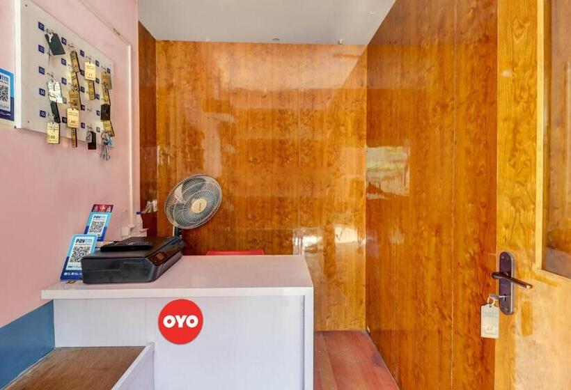 Hotel Collection O Preethi Boarding & Lodging