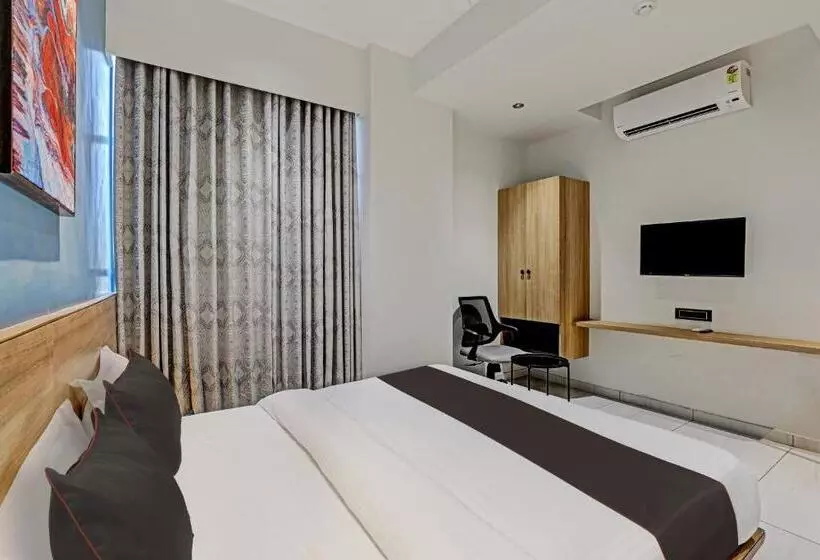 Hotelli Lee Platinum