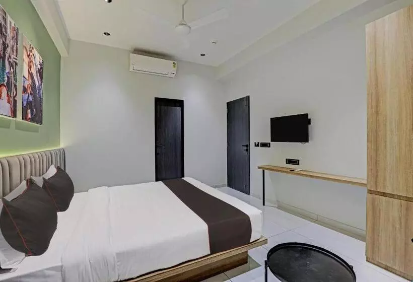 Hotelli Lee Platinum
