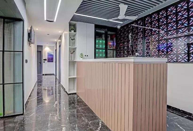 Hotelli Lee Platinum