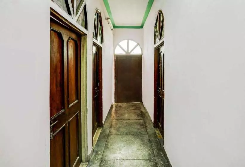 ホテル Oyo Flagship Veer Guest House