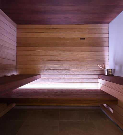 Bella Hotel & Restaurant With Private Dock For Mooring Boats