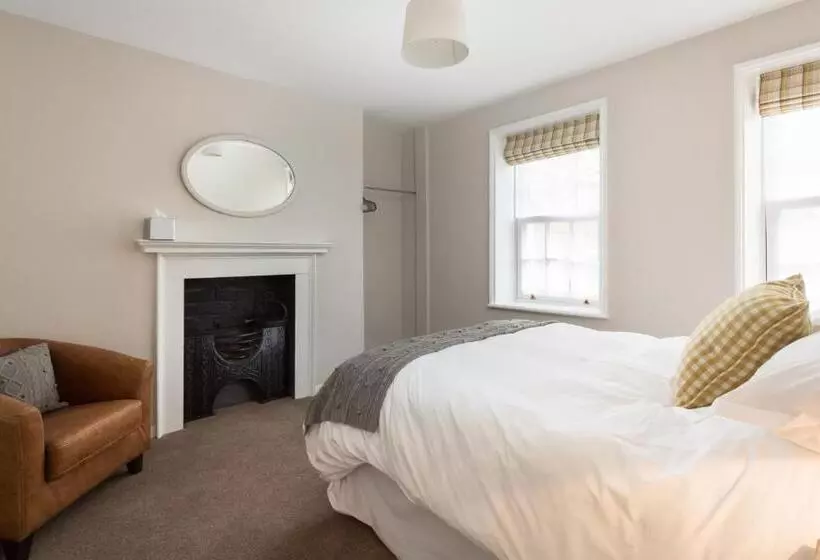 Cintra House
