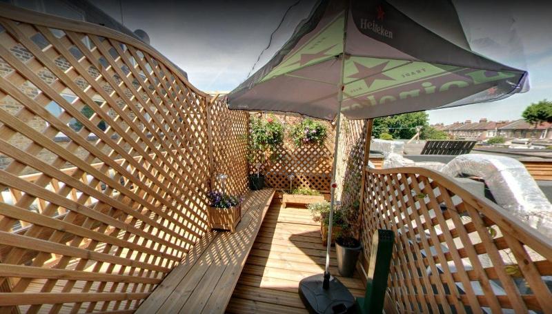 Хостел Mccafferty S Guesthouse Ilford