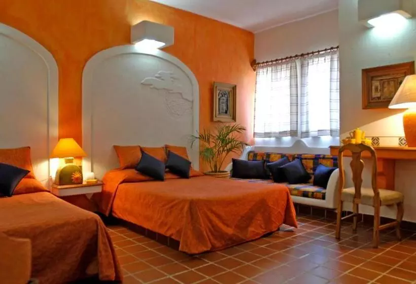 هتل Canadian Resort Vallarta