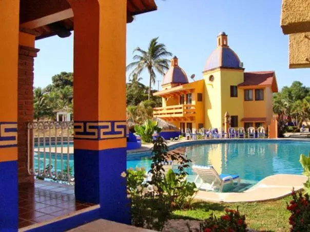 هتل Canadian Resort Vallarta