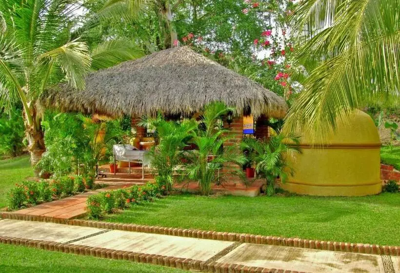 هتل Canadian Resort Vallarta