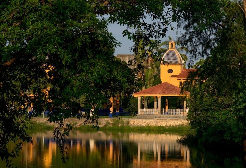 فندق Canadian Resort Vallarta