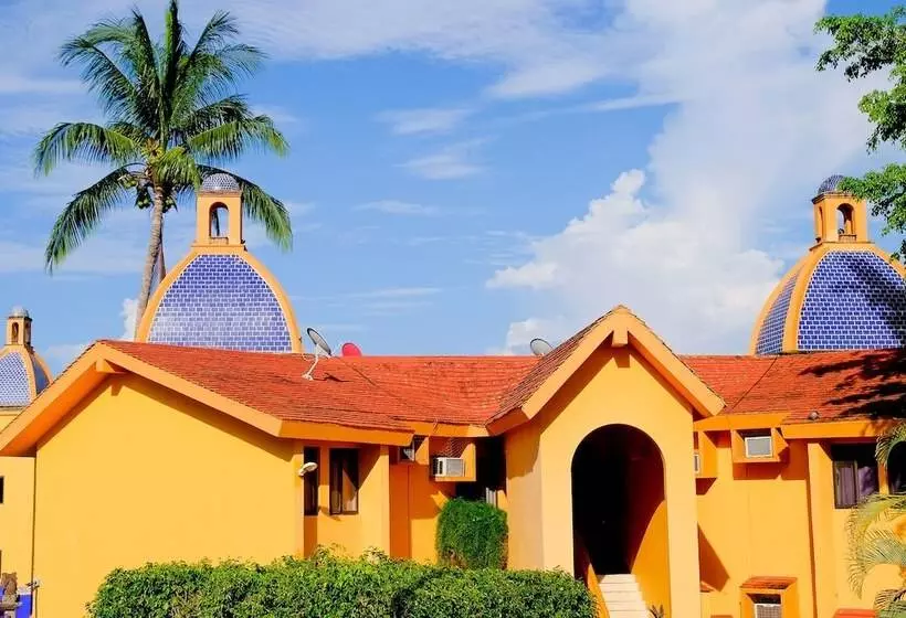 هتل Canadian Resort Vallarta