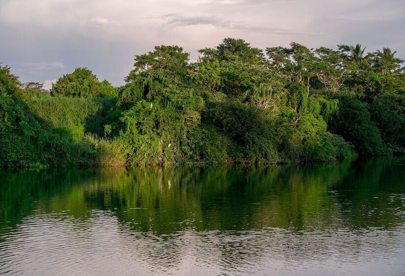 فندق Canadian Resort Vallarta
