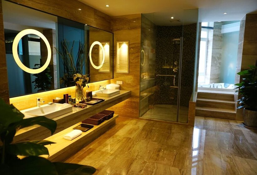 Venice Jianguo Hotel Dandong