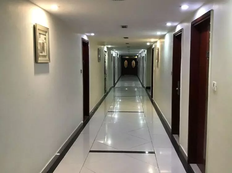 Hotelli Delite Sarovar Portico Faridabad
