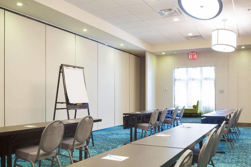 فندق Fairfield Inn & Suites By Marriott Savannah Downtown Historic District