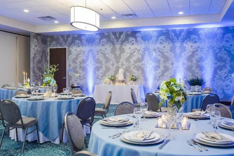 ホテル Fairfield Inn & Suites By Marriott Savannah Downtown Historic District