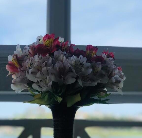 בית מלון כפרי Gregorys Bungalow