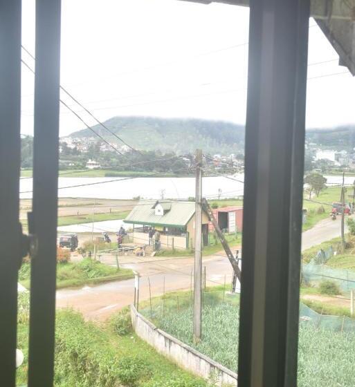 בית מלון כפרי Gregorys Bungalow