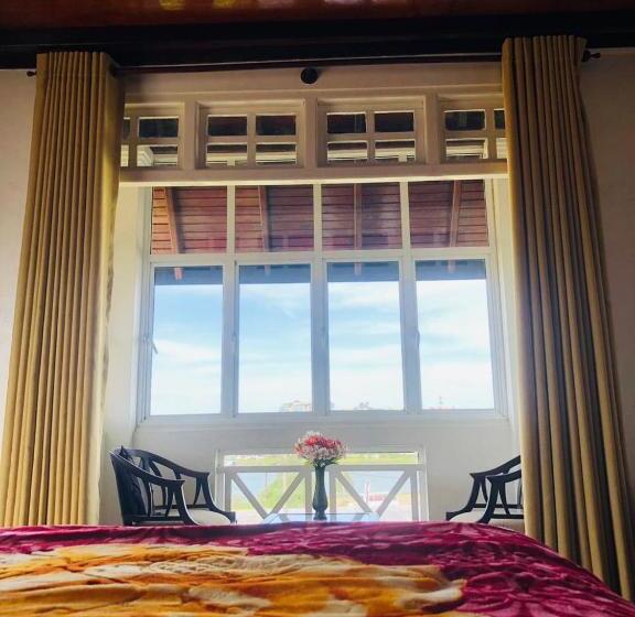 בית מלון כפרי Gregorys Bungalow