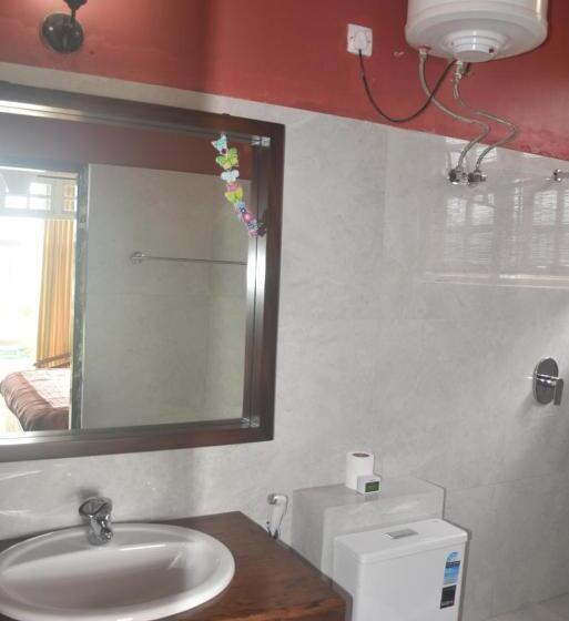 בית מלון כפרי Gregorys Bungalow