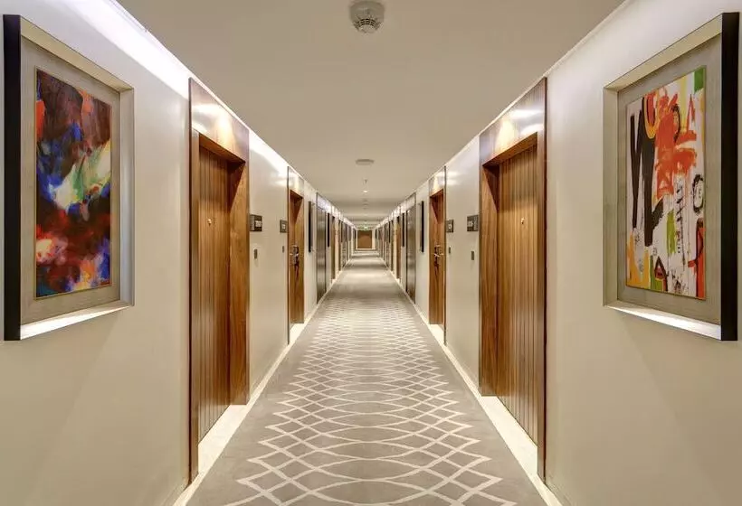 ホテル Holiday Inn Kolkata Airport, An Ihg