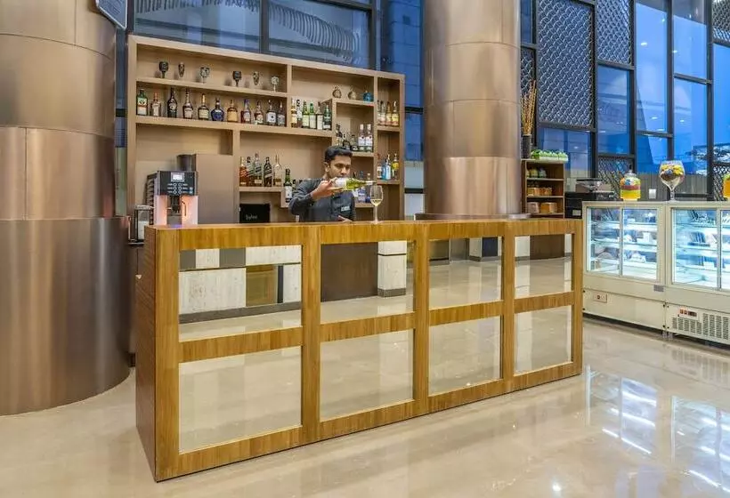 ホテル Holiday Inn Kolkata Airport, An Ihg