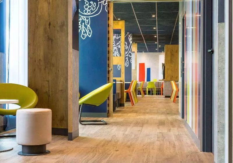 ホテル Ibis Budget Saint Quentin Yvelines   Vélodrome