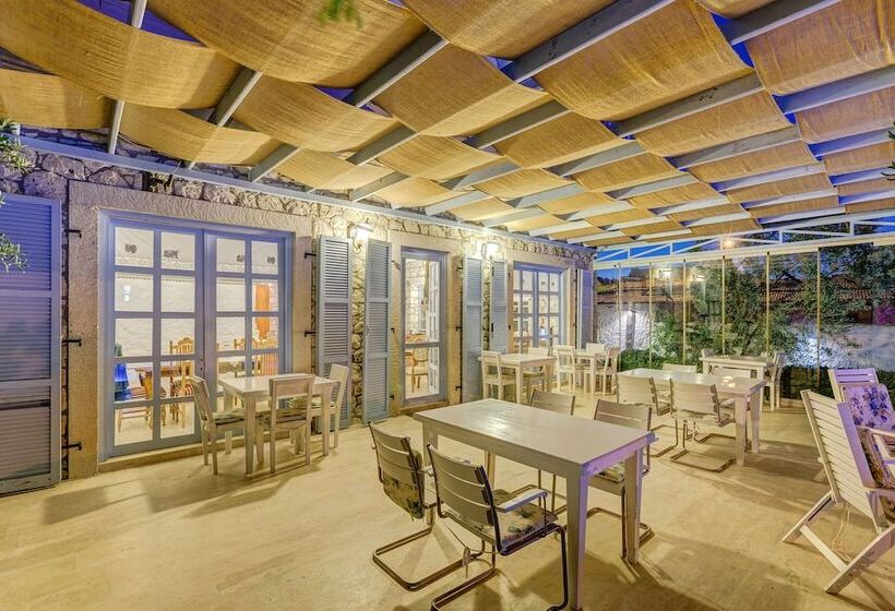 Szálloda Lale Lodge