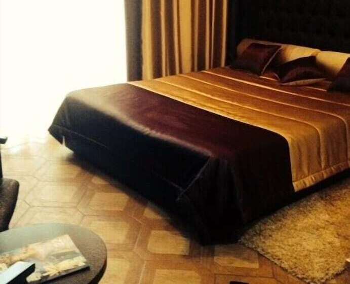 هتل Marton Rokossovskogo